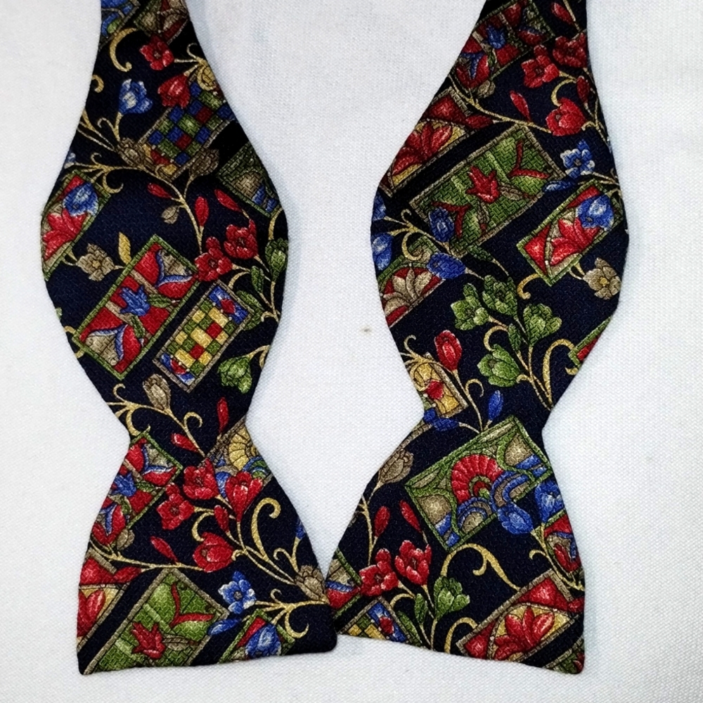 Neiman Marcus Silk Floral Bowtie EUC
